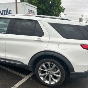 FORD EXPLORER PLATINUM - 6