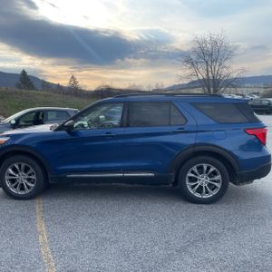 FORD EXPLORER XLT - 3