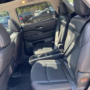 صورة مصغرة 34 لـ 2022 Nissan PATHFINDER SL