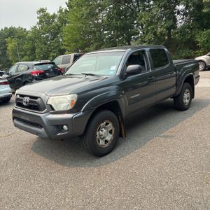 2015 Toyota TACOMA V6 photo 1