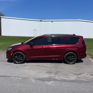 CHRYSLER PACIFICA TOURING L AWD - 3