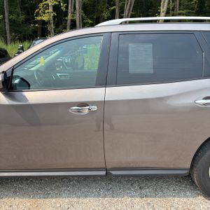 2014 Nissan PATHFINDER SV — фото 4