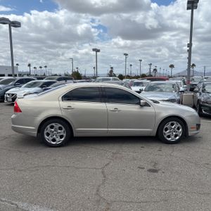 FORD FUSION SE - 10
