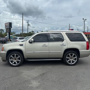 2014 Cadillac ESCALADE LUXURY 照片 3