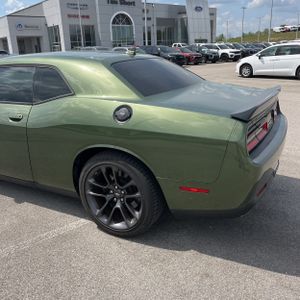 DODGE CHALLENGER - 6