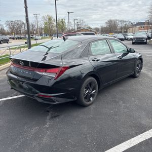 HYUNDAI ELANTRA SEL - 8