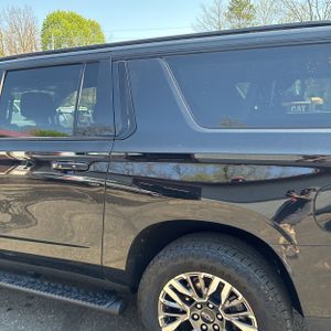 CHEVROLET SUBURBAN Z71 - 6