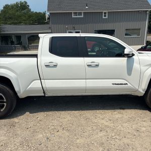 صورة مصغرة 11 لـ 2024 Toyota TACOMA TRD SPORT