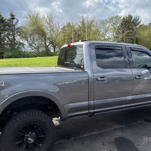 FORD F-250 SUPER DUTY LARIAT - 9