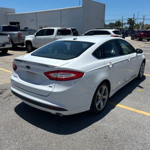 FORD FUSION SE - 8