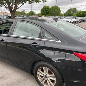 HYUNDAI SONATA GLS - 6