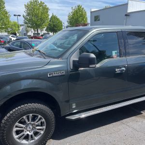 FORD F-150 XLT - 2