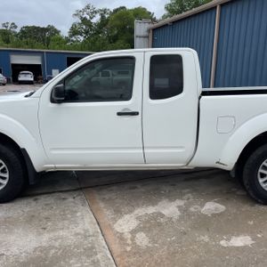 NISSAN FRONTIER SV-I4 - 4