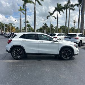 2020 Mercedes-BENZ GLA — фото 10