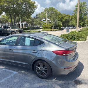 2018 Hyundai ELANTRA SEL — фото 6