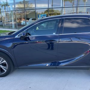 صورة 4 لـ 2023 Lexus RX 350 PREMIUM