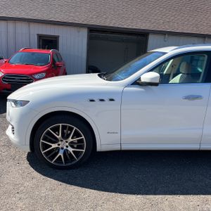 MASERATI LEVANTE GRANLUSSO - 2