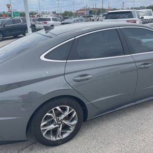 HYUNDAI SONATA SEL - 9