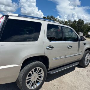2008 Cadillac ESCALADE BASE — фото 9