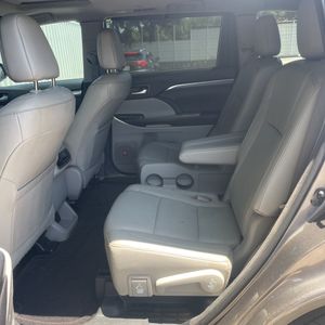 صورة مصغرة 34 لـ 2017 Toyota HIGHLANDER LIMITED