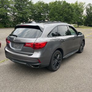 صورة 8 لـ 2017 Acura MDX SH-AWD W/TECH
