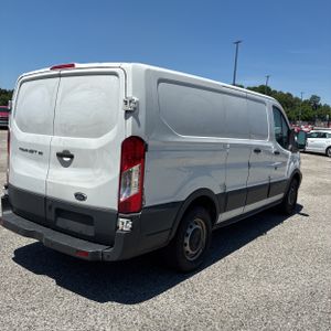 FORD TRANSIT 150 - 8