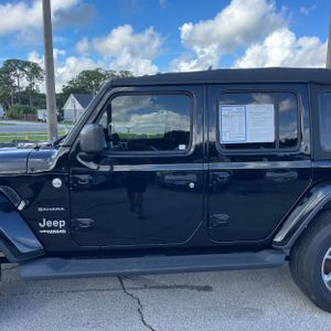2022 JEEP WRANGLER UNLIMITED SAHARA 照片 4