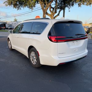 2022 Chrysler PACIFICA TOURING L — фото 5