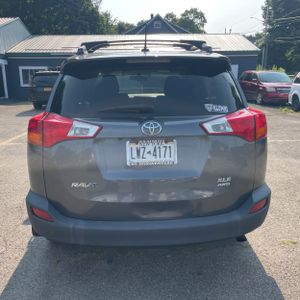 2015 Toyota RAV4 XLE photo 7