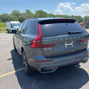 2026 Volvo XC60 B5 CORE photo 5