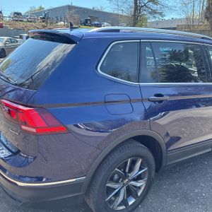 VOLKSWAGEN TIGUAN SE 4MOTION - 9