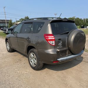 صورة 5 لـ 2011 Toyota RAV4 BASE