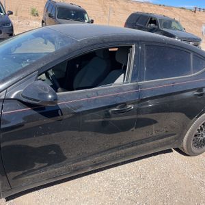 HYUNDAI ELANTRA SEL - 4