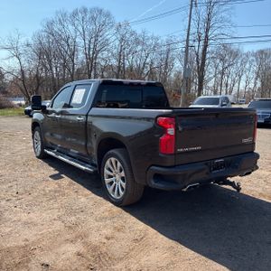 CHEVROLET SILVERADO 1500 HIGH COUNTRY - 5