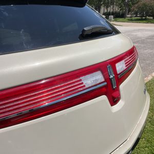 صورة مصغرة 58 لـ 2014 Lincoln MKT BASE