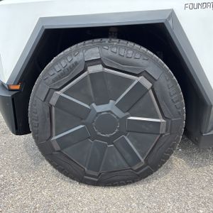 صورة مصغرة 17 لـ 2024 Tesla CYBERTRUCK BASE