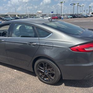 FORD FUSION SE - 5