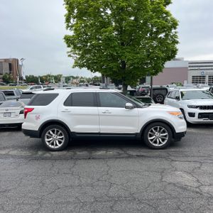 FORD EXPLORER LIMITED - 10