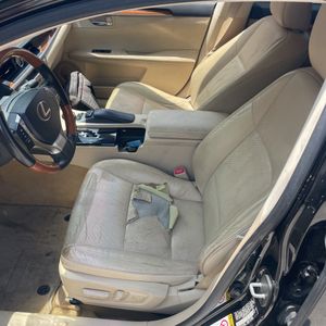 صورة مصغرة 64 لـ 2014 Lexus ES 300H BASE