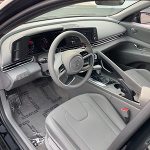 2023 Hyundai ELANTRA SEL — миниатюра 40