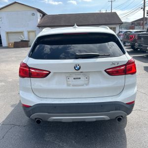 BMW X1 XDRIVE28I - 7