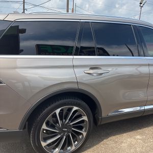 صورة 9 لـ 2020 Lincoln AVIATOR RESERVE