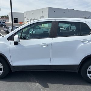 CHEVROLET TRAX LS - 4