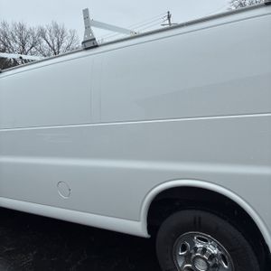 CHEVROLET EXPRESS 2500 - 6