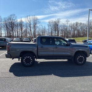 NISSAN FRONTIER SV - 10