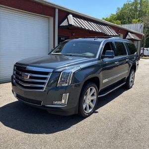 CADILLAC ESCALADE LUXURY - 1