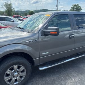FORD F-150 XLT - 2