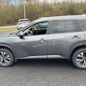 NISSAN ROGUE SV - 4
