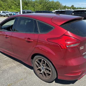 FORD FOCUS SE - 6