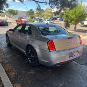 2017 Chrysler 300 300S 照片 5